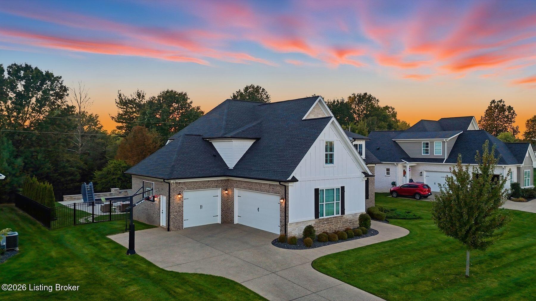7505 Lone Oak Ct