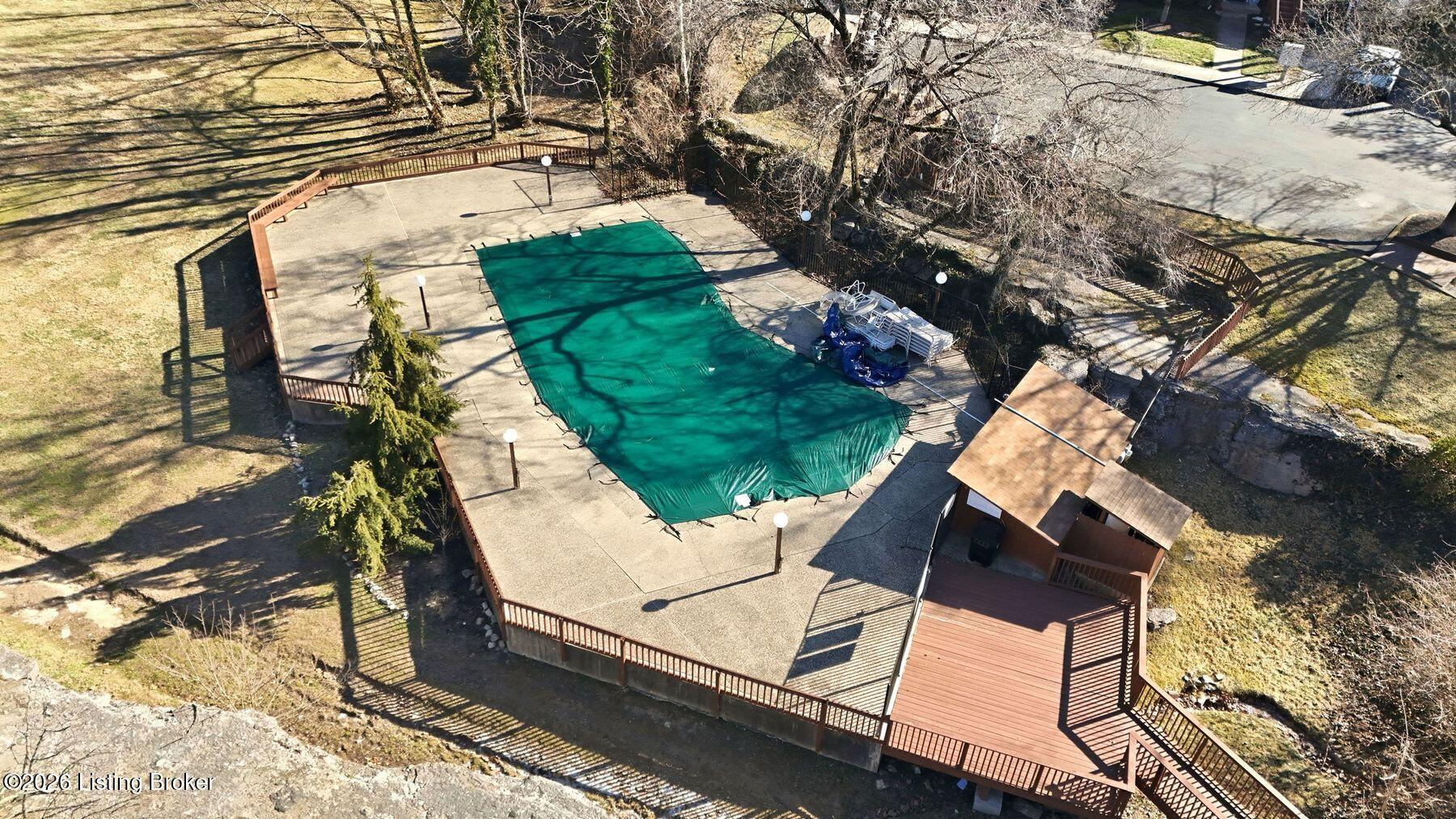 417 Ledgeview Park Dr