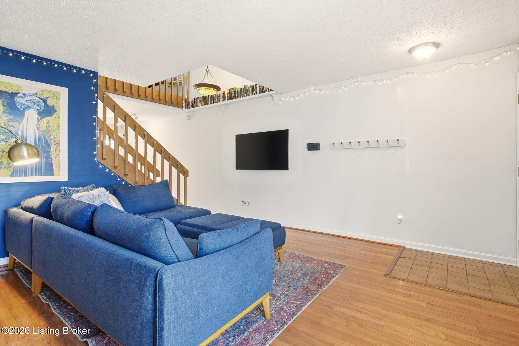 417 Ledgeview Park Dr