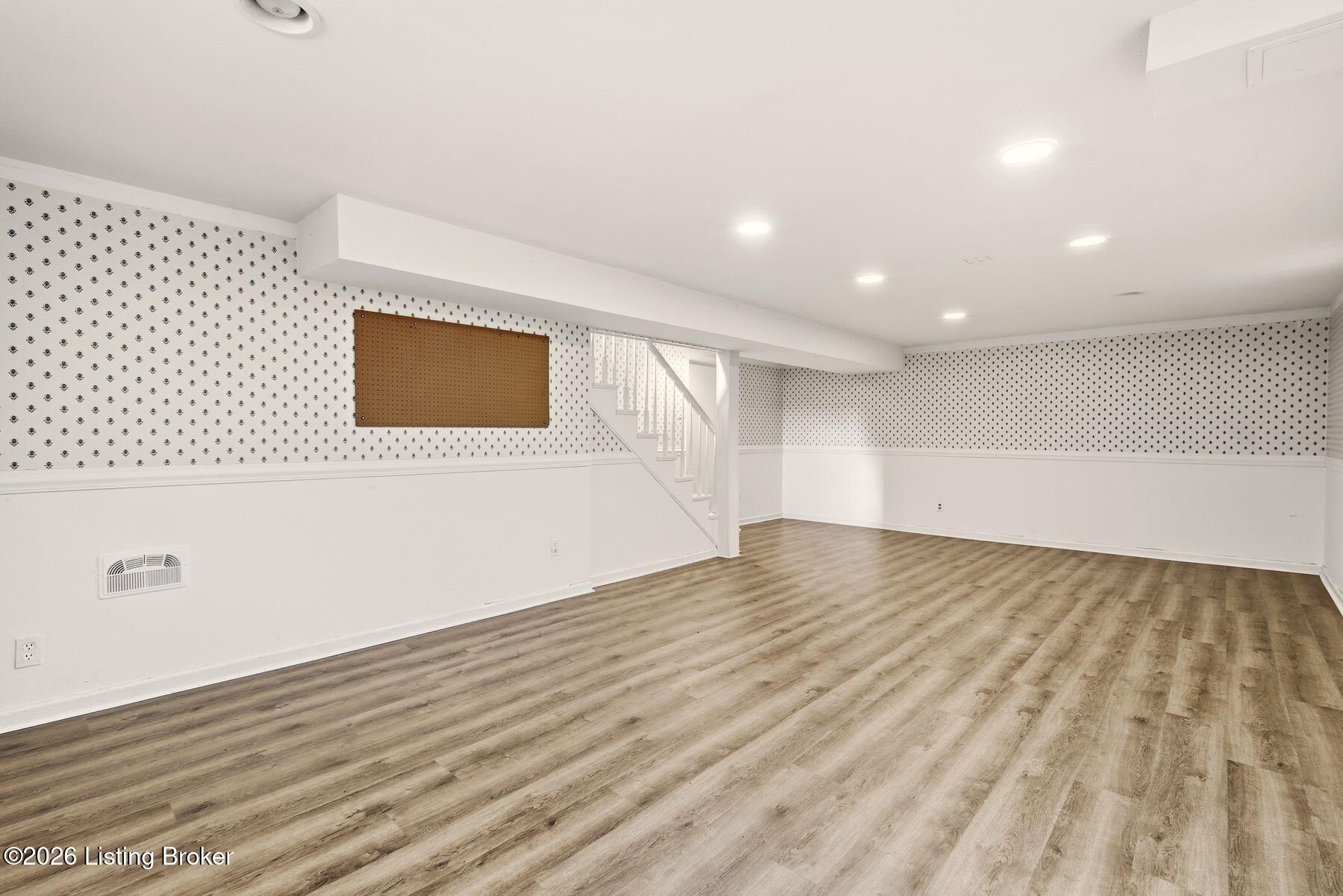 7816 Fairmeadows Ln
