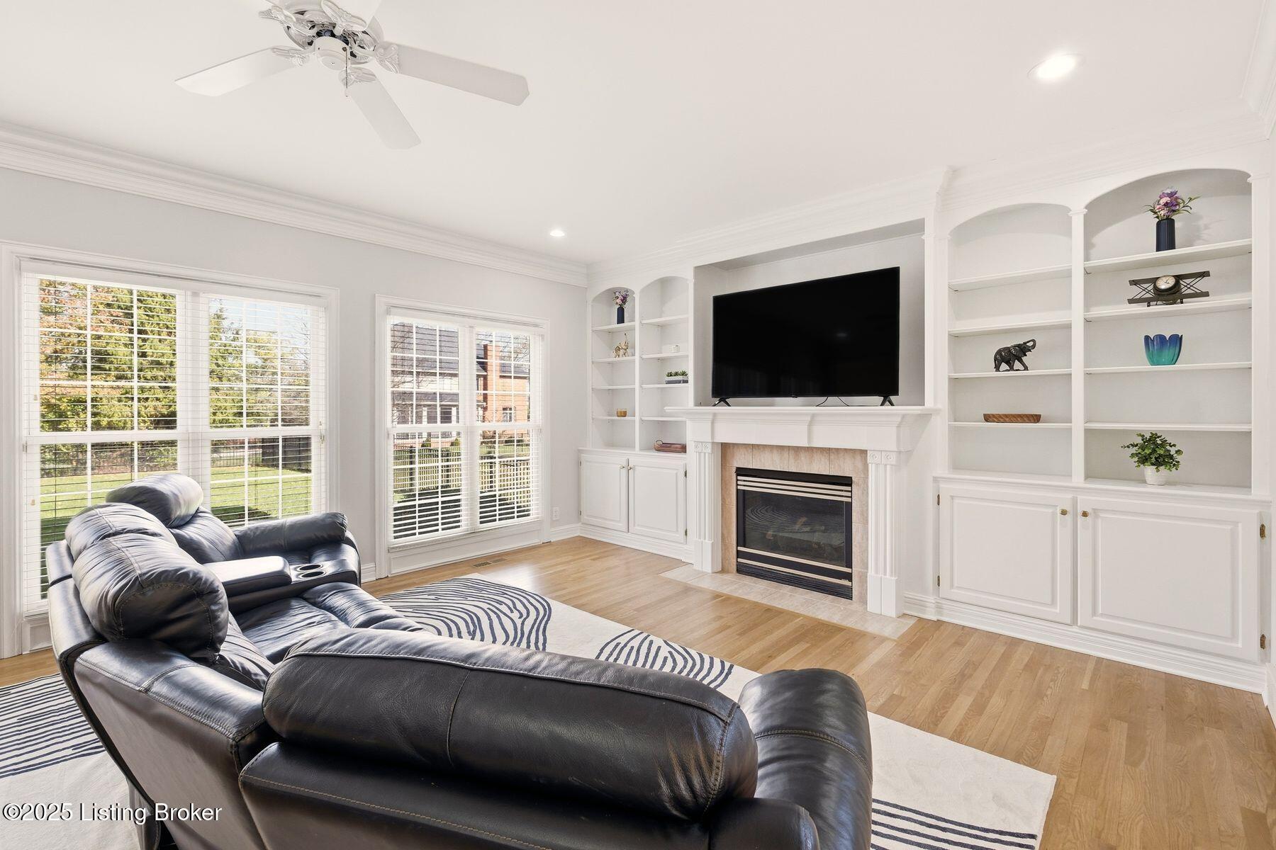 12808 Crestview Cove