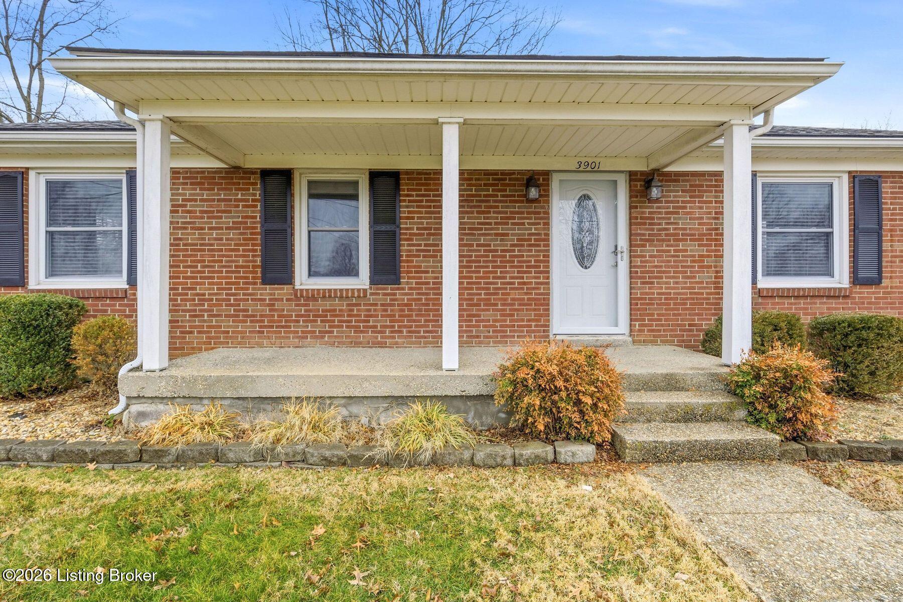 3901 Longview Rd