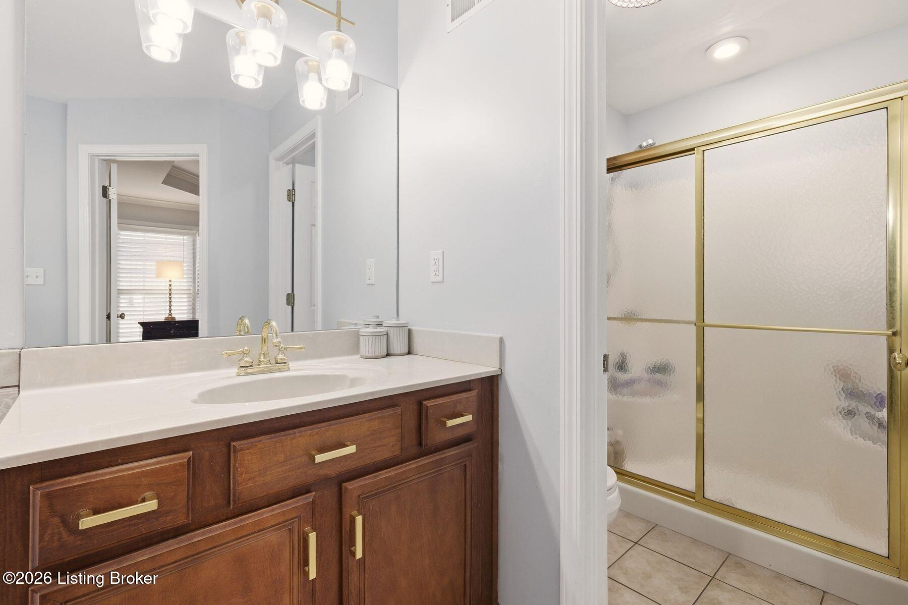 1011 Barbizon Dr