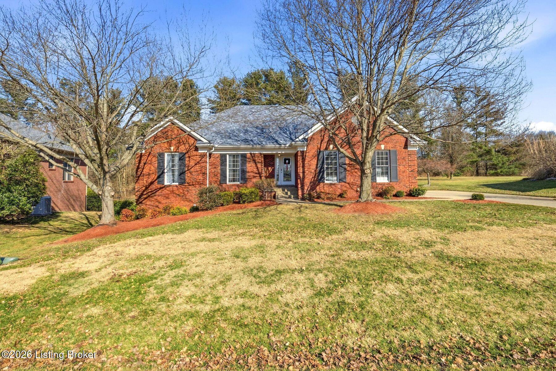 1011 Barbizon Dr