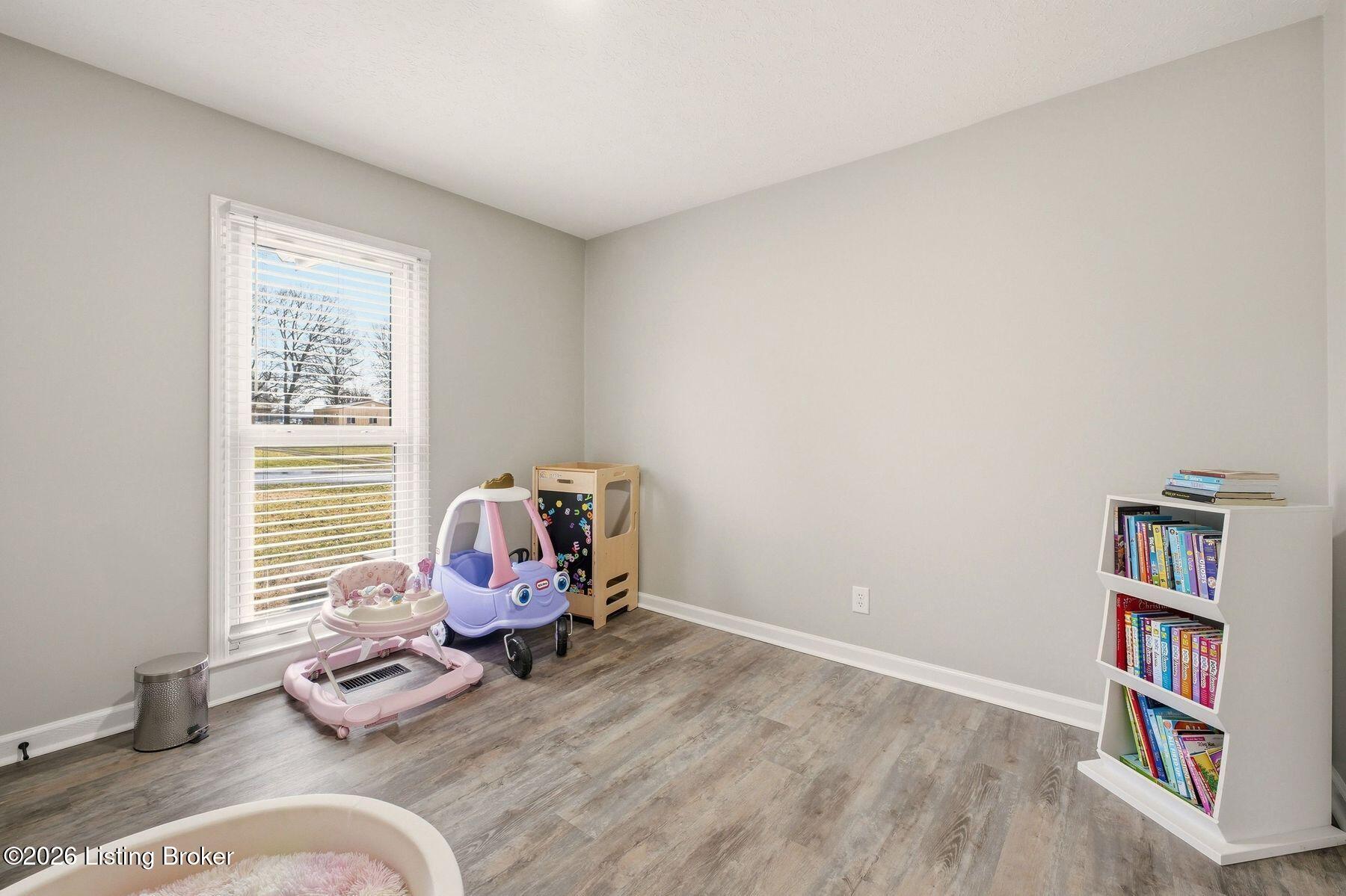 104 Gloria Dr