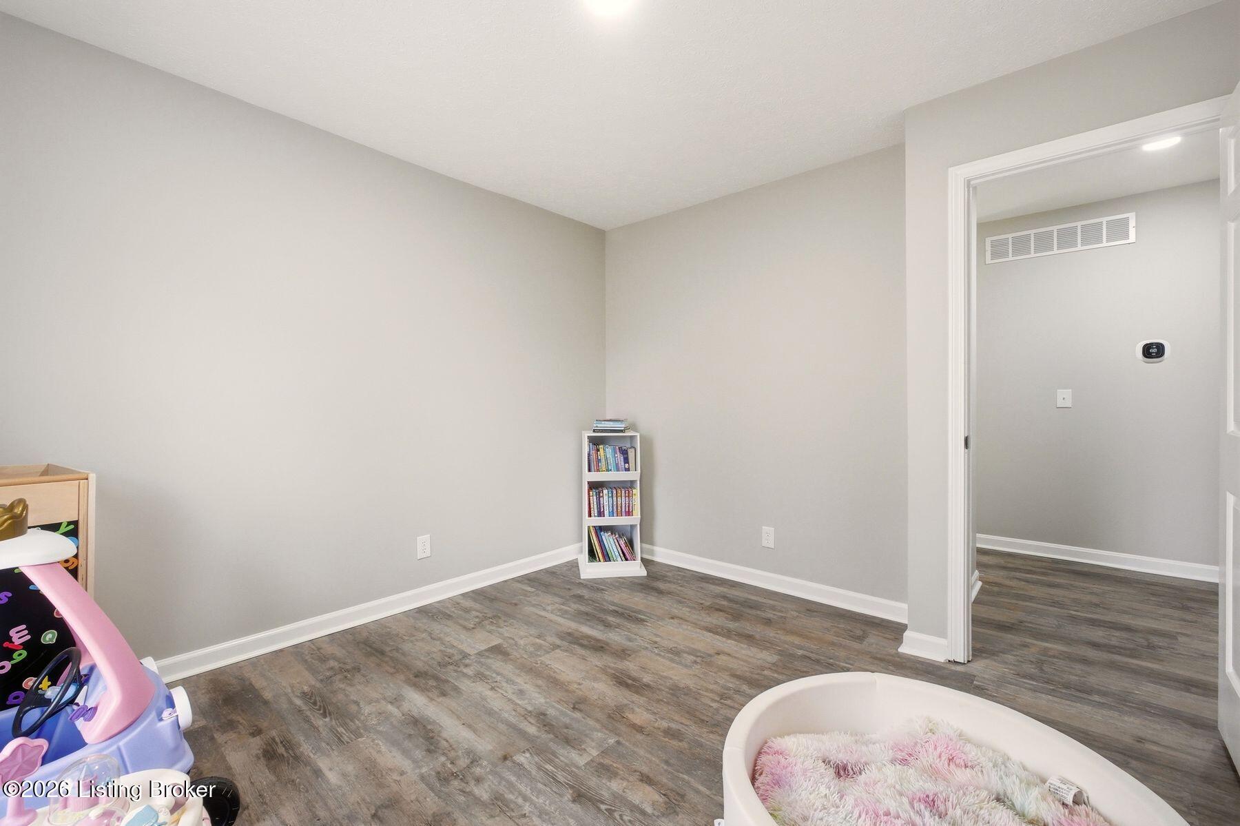 104 Gloria Dr