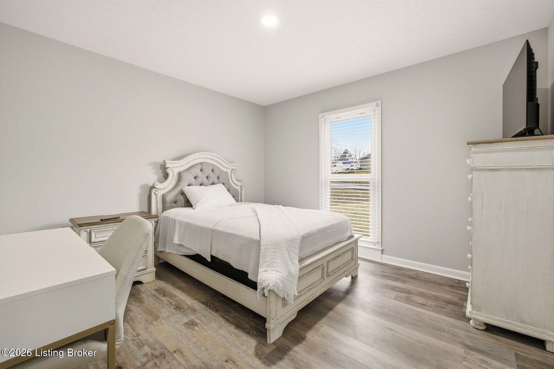 104 Gloria Dr