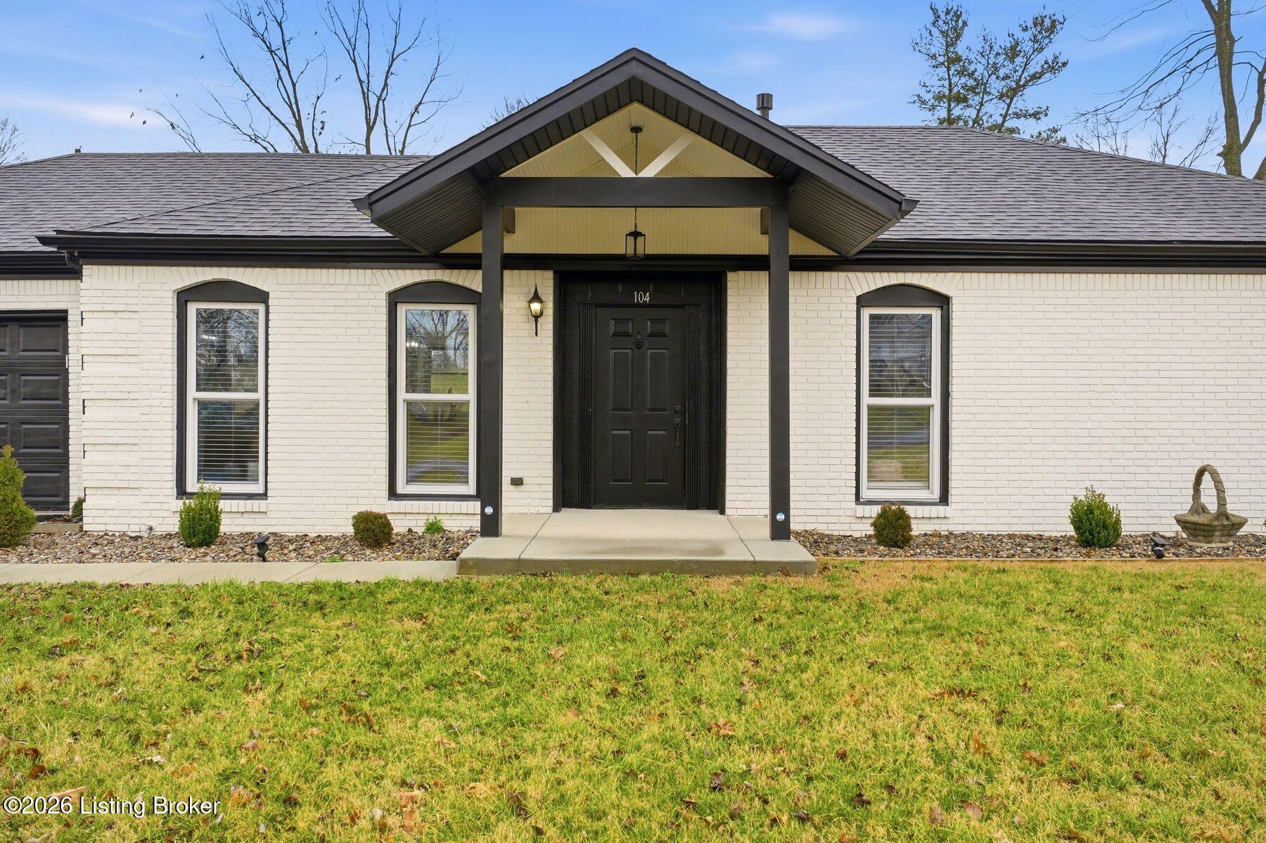 104 Gloria Dr