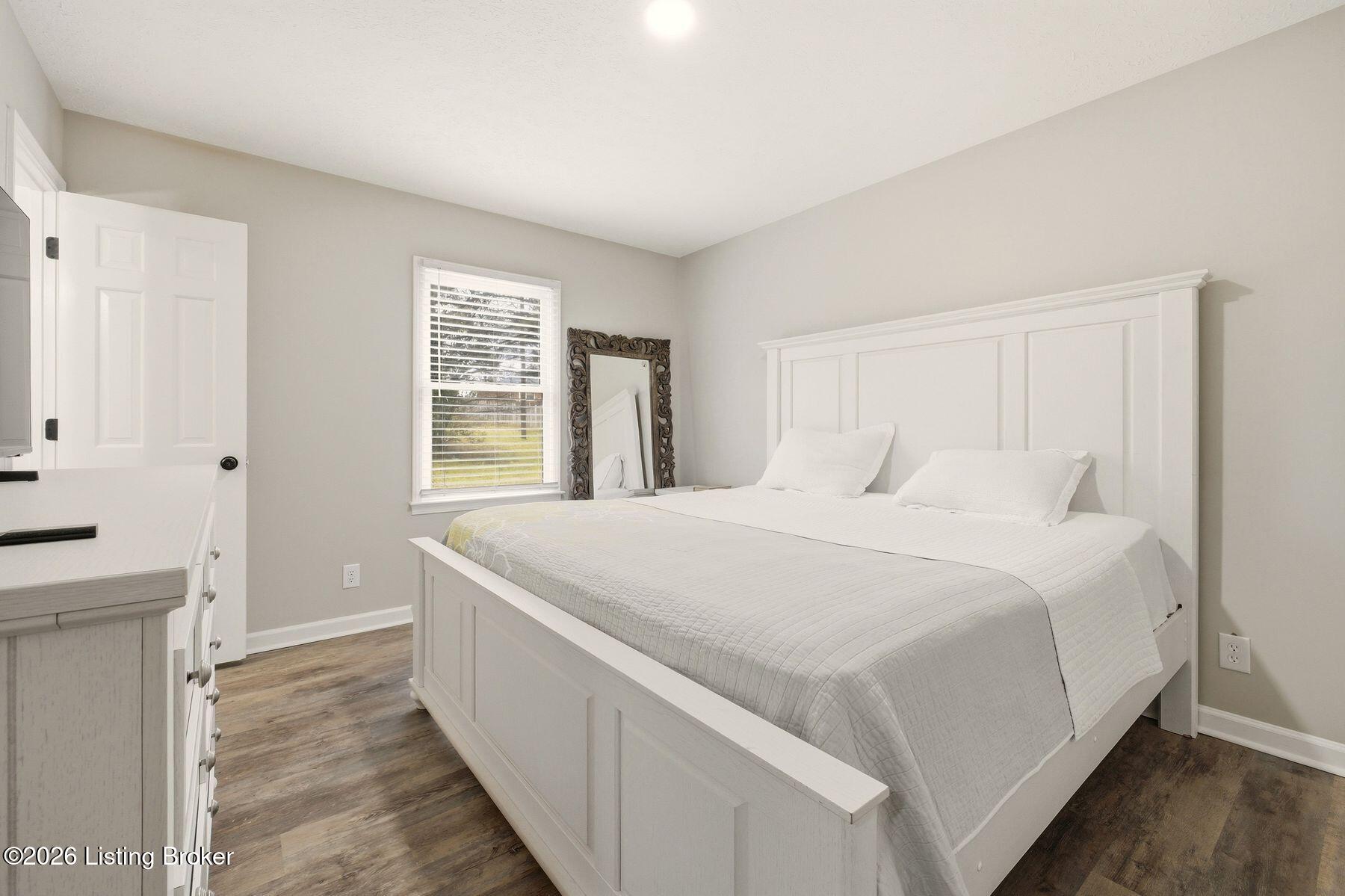 104 Gloria Dr
