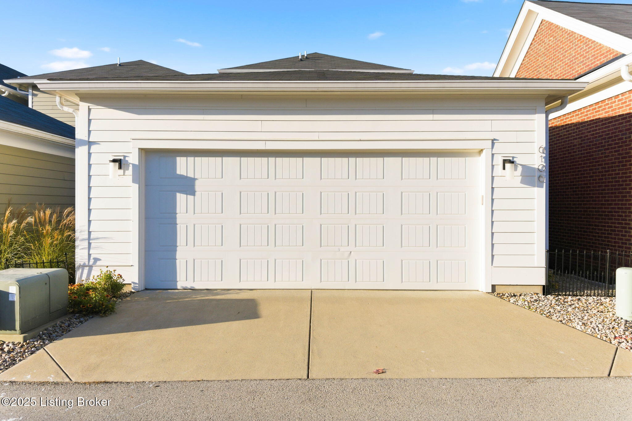6106 Mistflower Cir