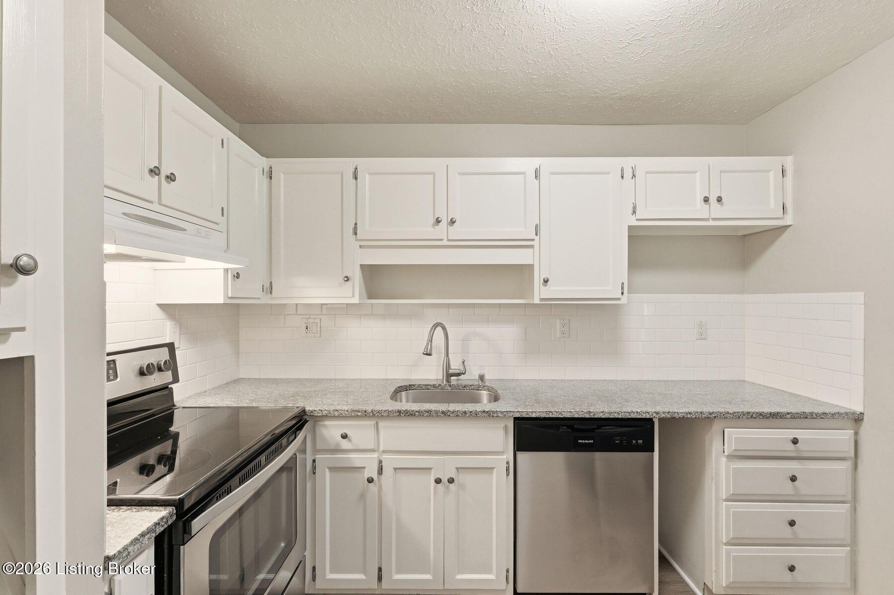 410 Mockingbird Valley Rd 4