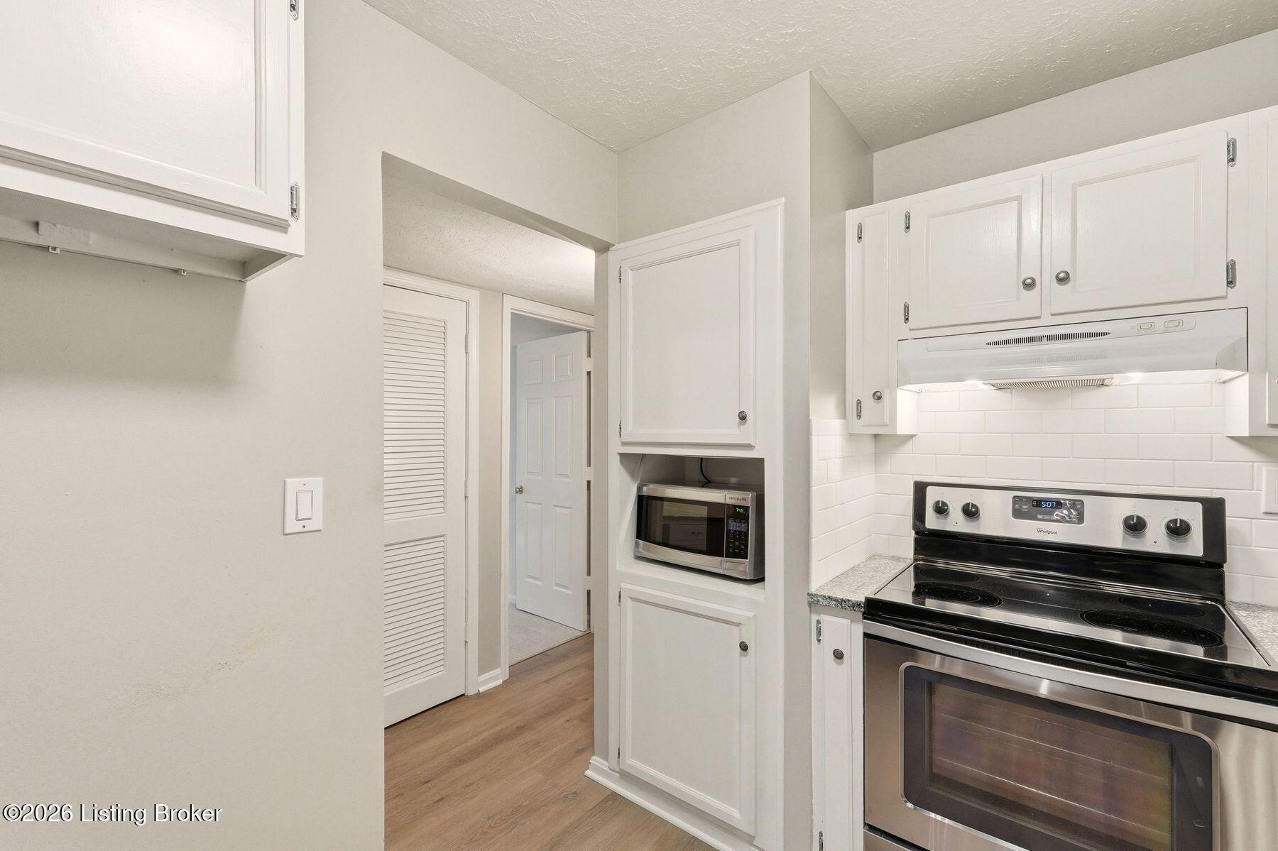 410 Mockingbird Valley Rd 4