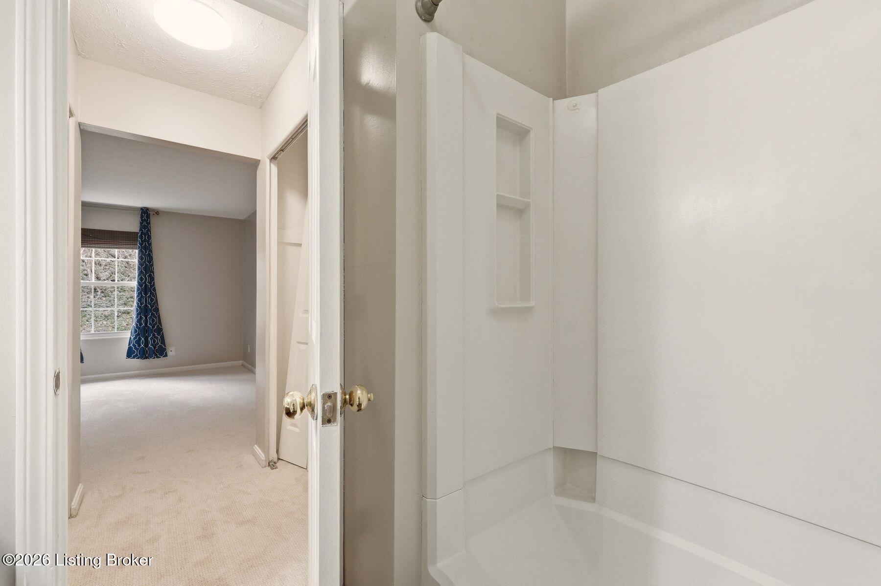 410 Mockingbird Valley Rd 4