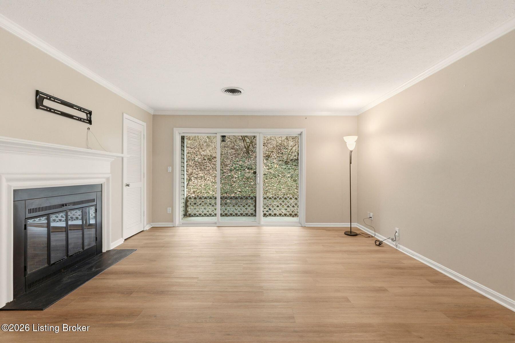 410 Mockingbird Valley Rd 4