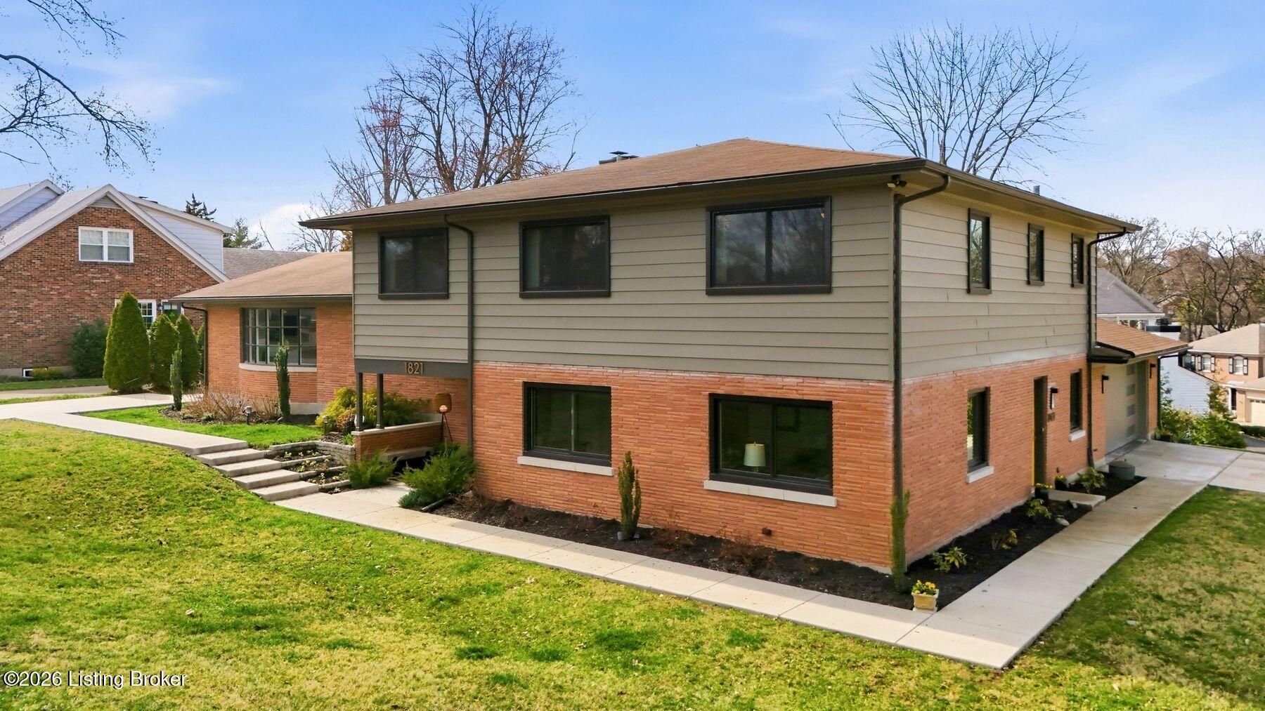 1821 Tyler Ln