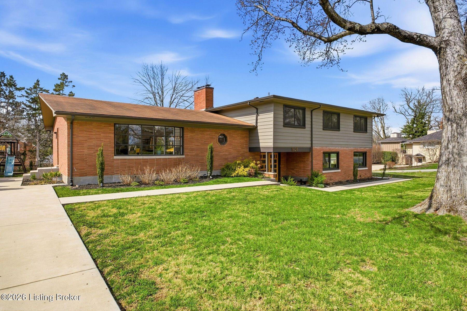 1821 Tyler Ln