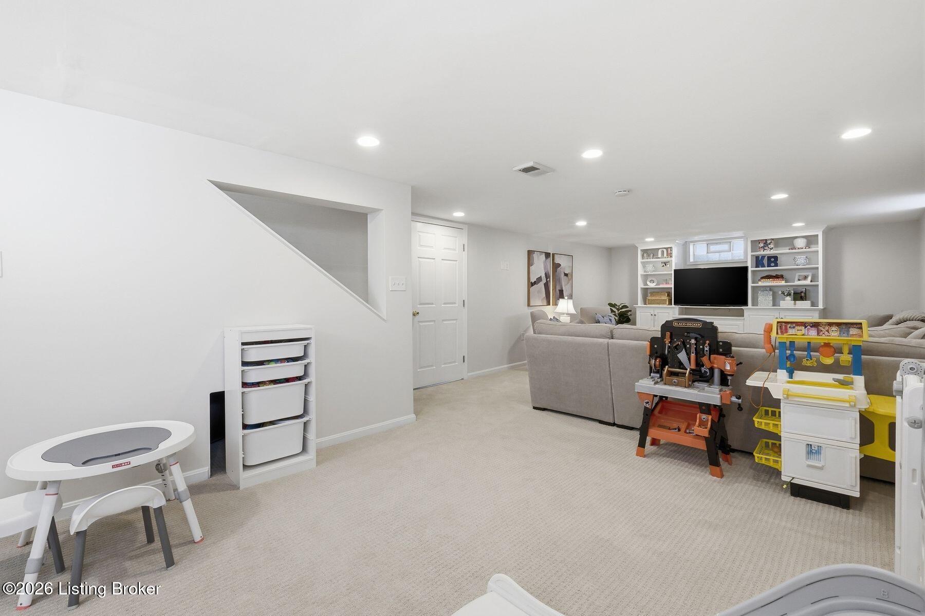 503 Cornell Pl