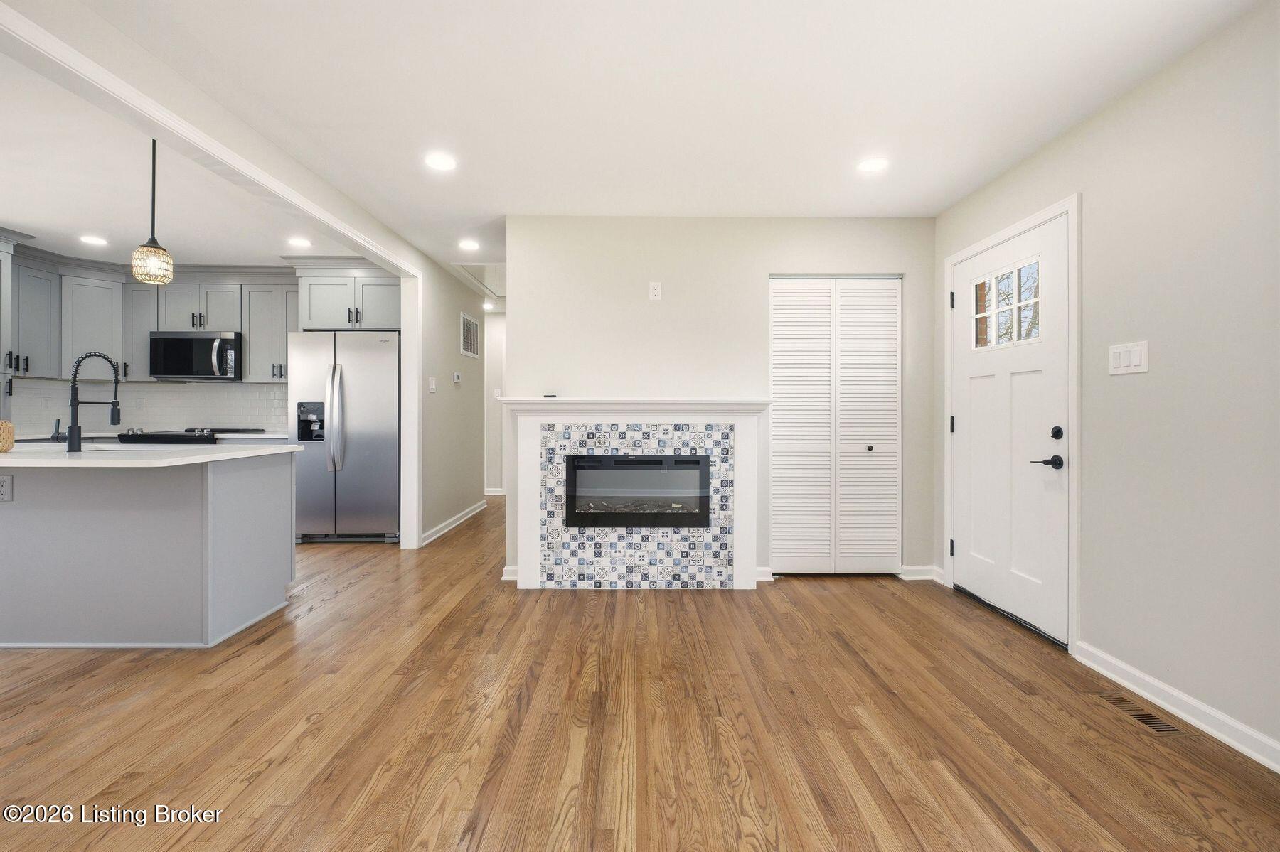 6209 Dart Dr