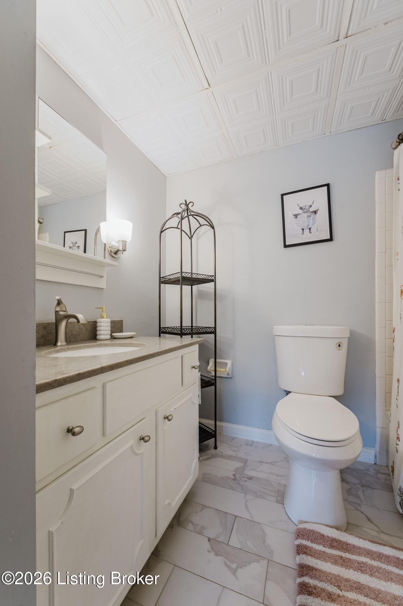 4701 Salisbury Square 104
