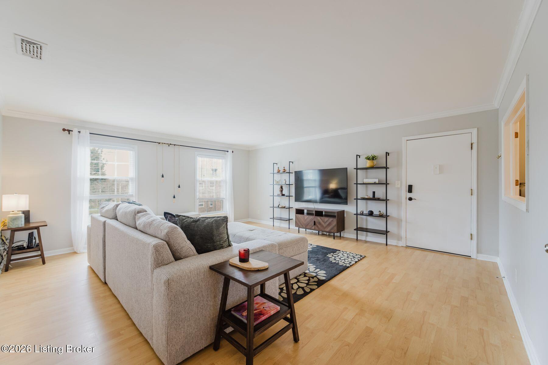 4701 Salisbury Square 104