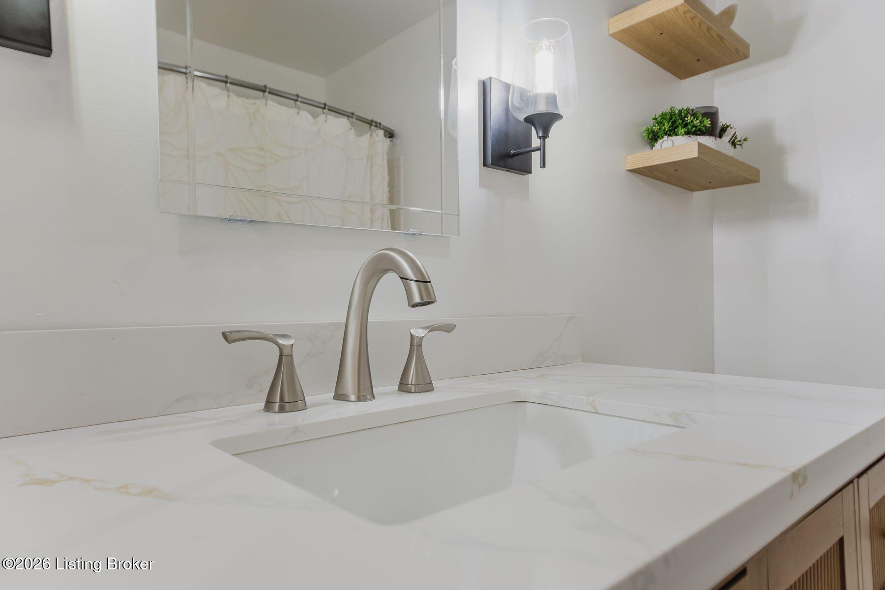 4701 Salisbury Square 104