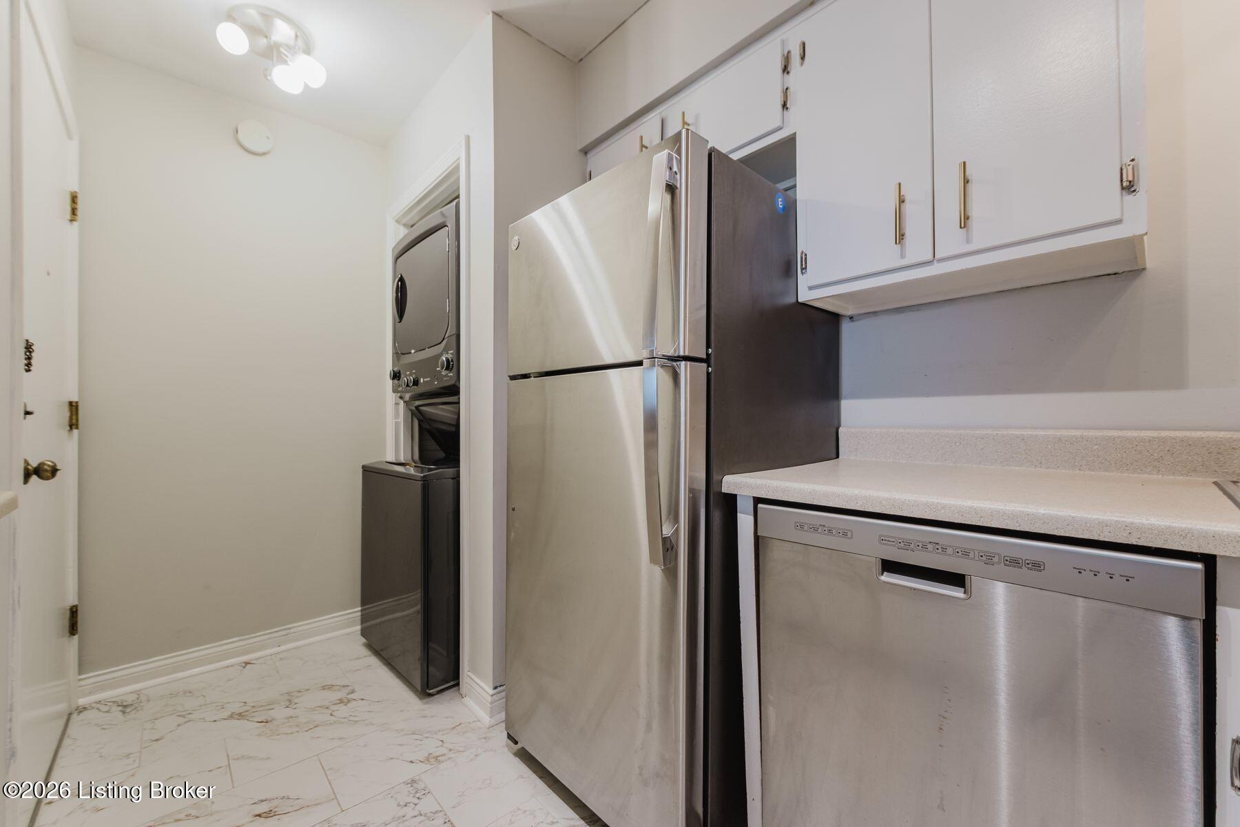 4701 Salisbury Square 104