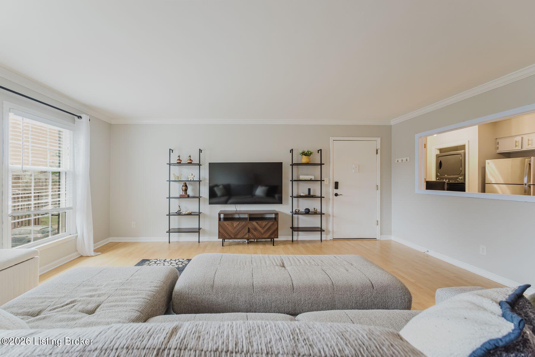 4701 Salisbury Square 104