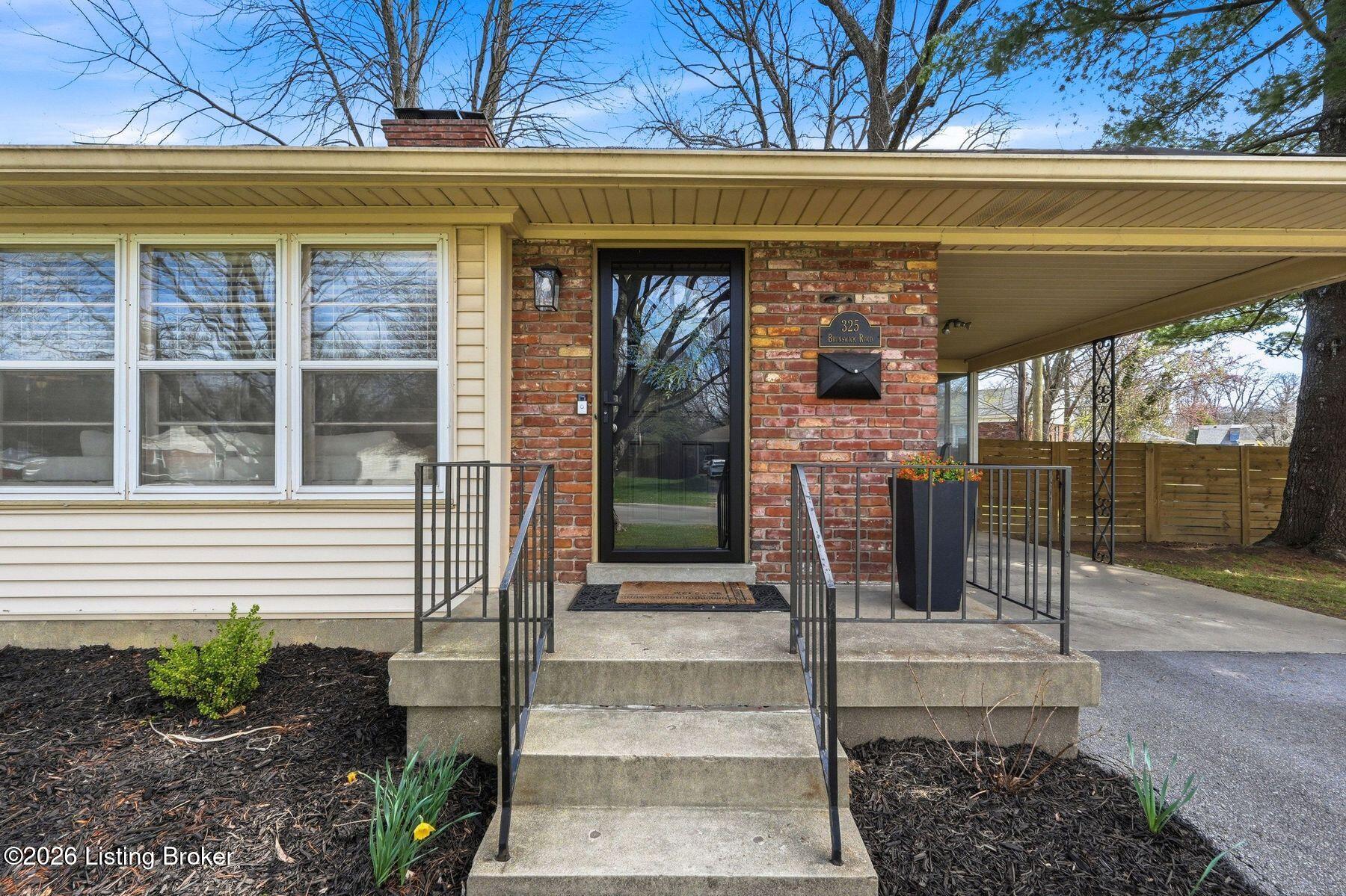 325 Brunswick Rd