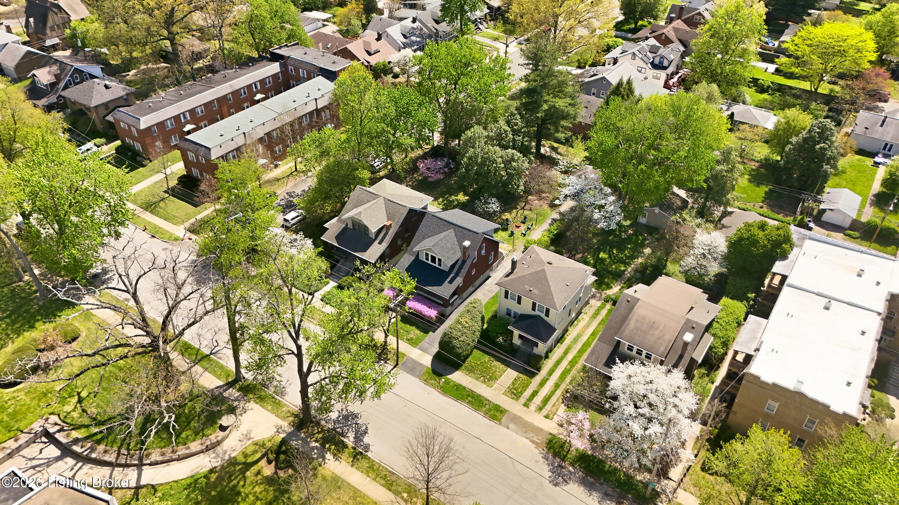 2322 Woodbourne Ave