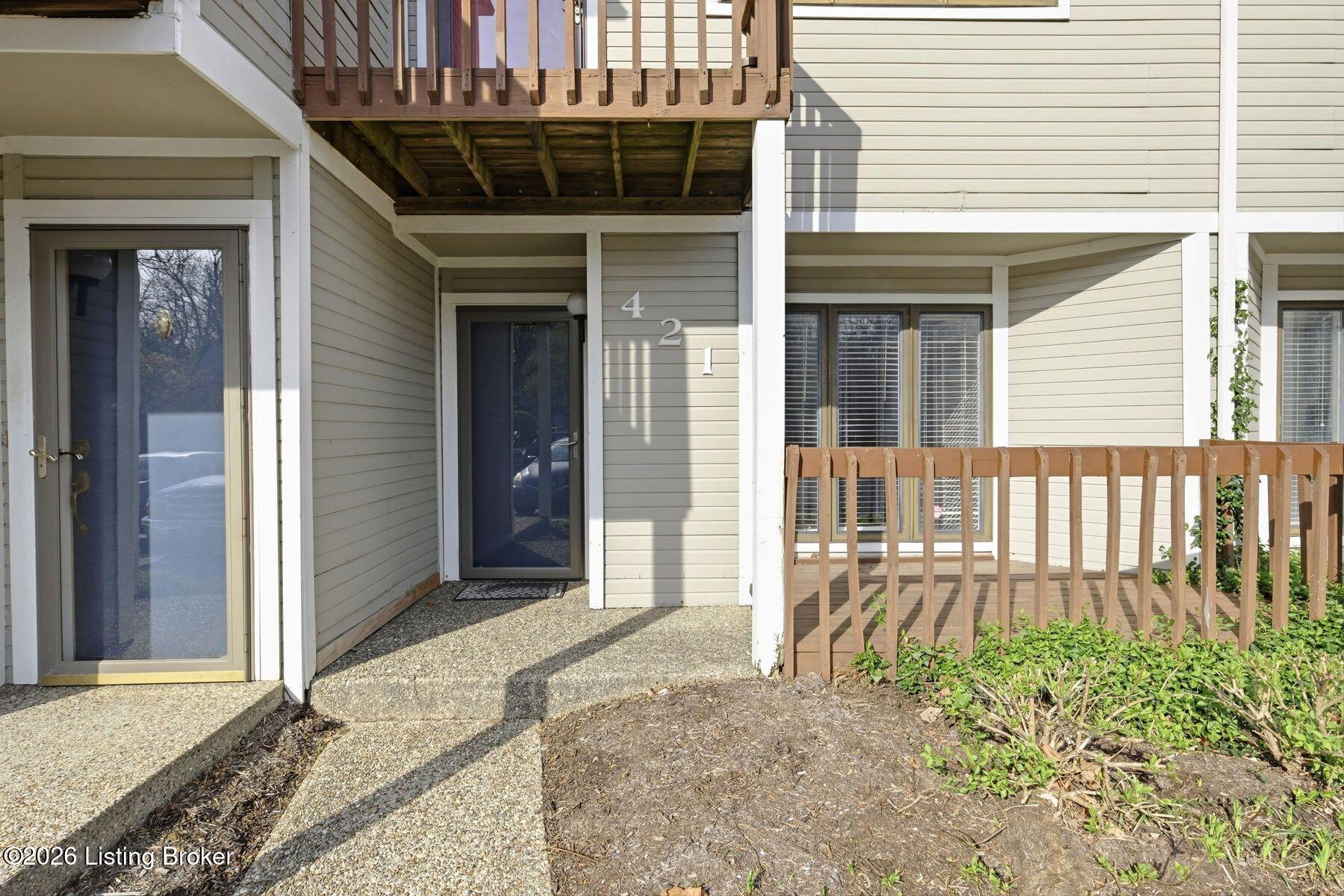 421 Ledgeview Park Dr