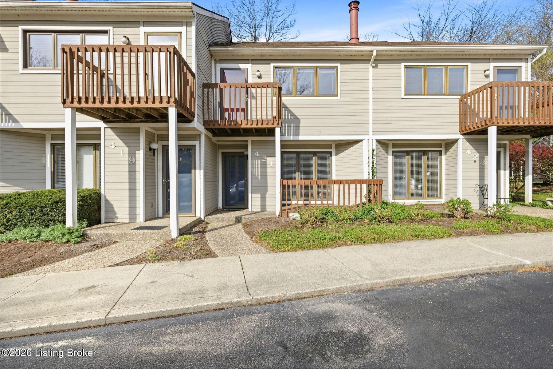 421 Ledgeview Park Dr