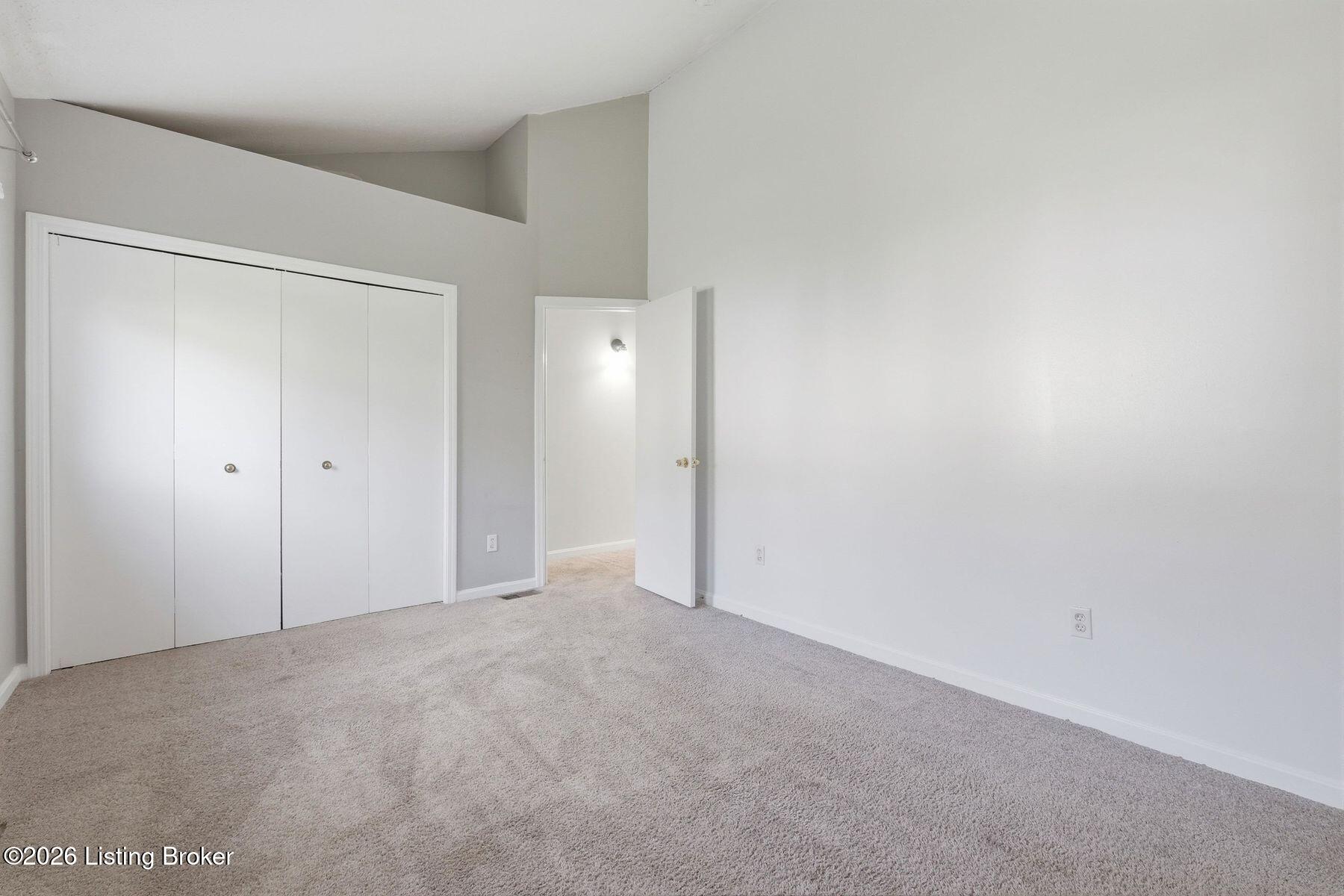 421 Ledgeview Park Dr