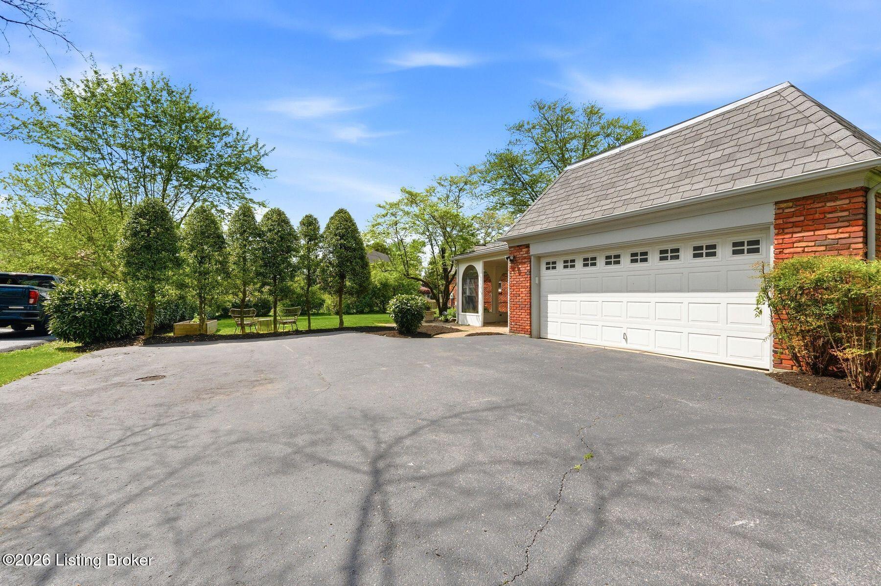 3208 Brownsboro Vista Dr