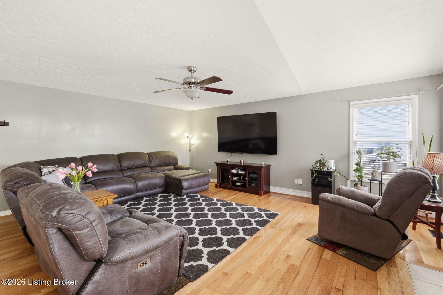 11903 Stable Springs Dr