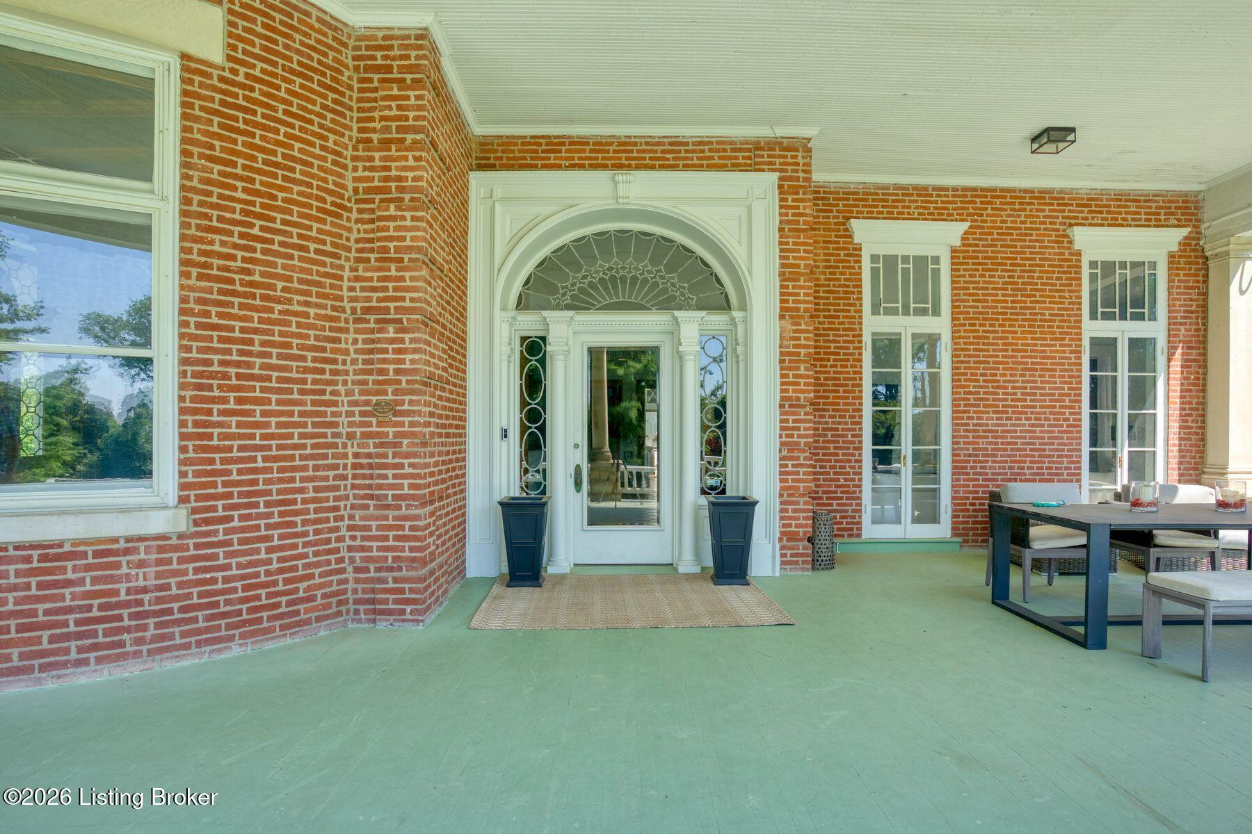 2106 Homewood Dr