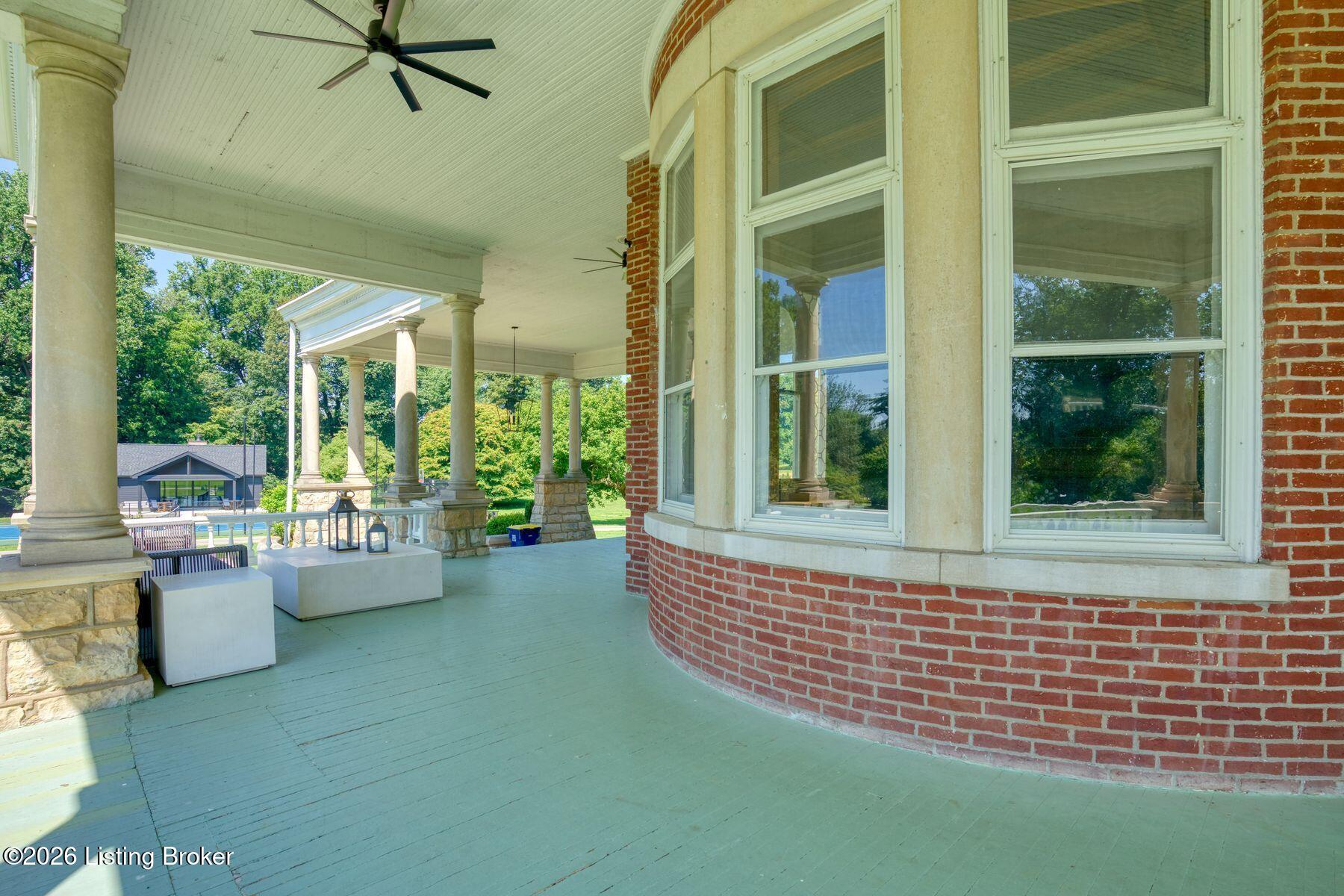 2106 Homewood Dr