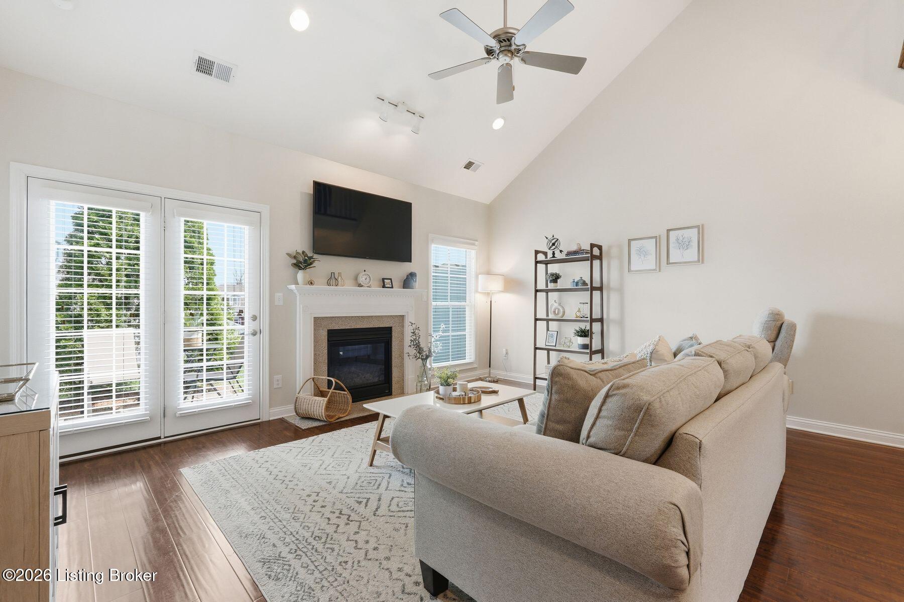 907 S English Station Rd