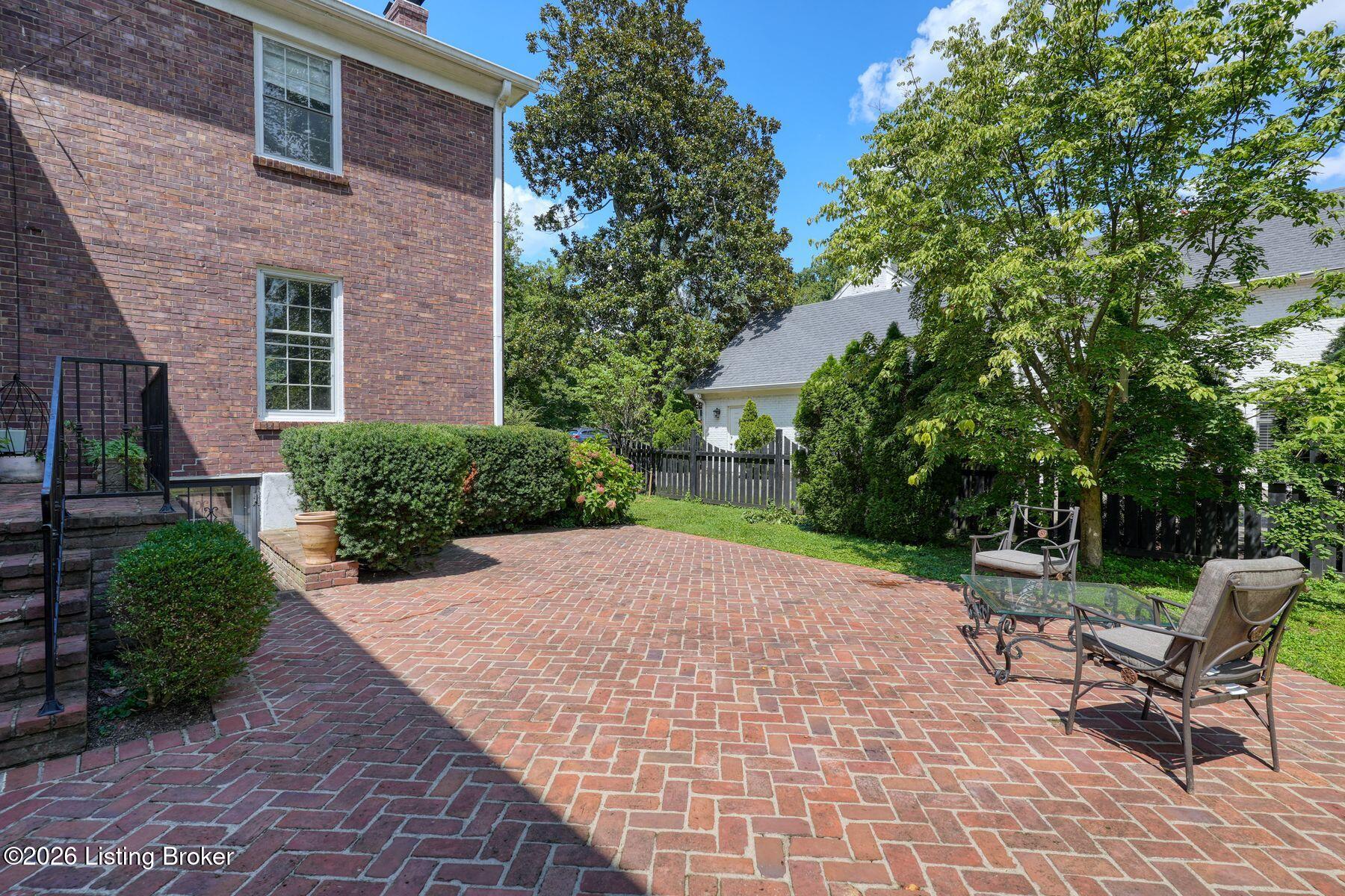 12 Westwind Rd