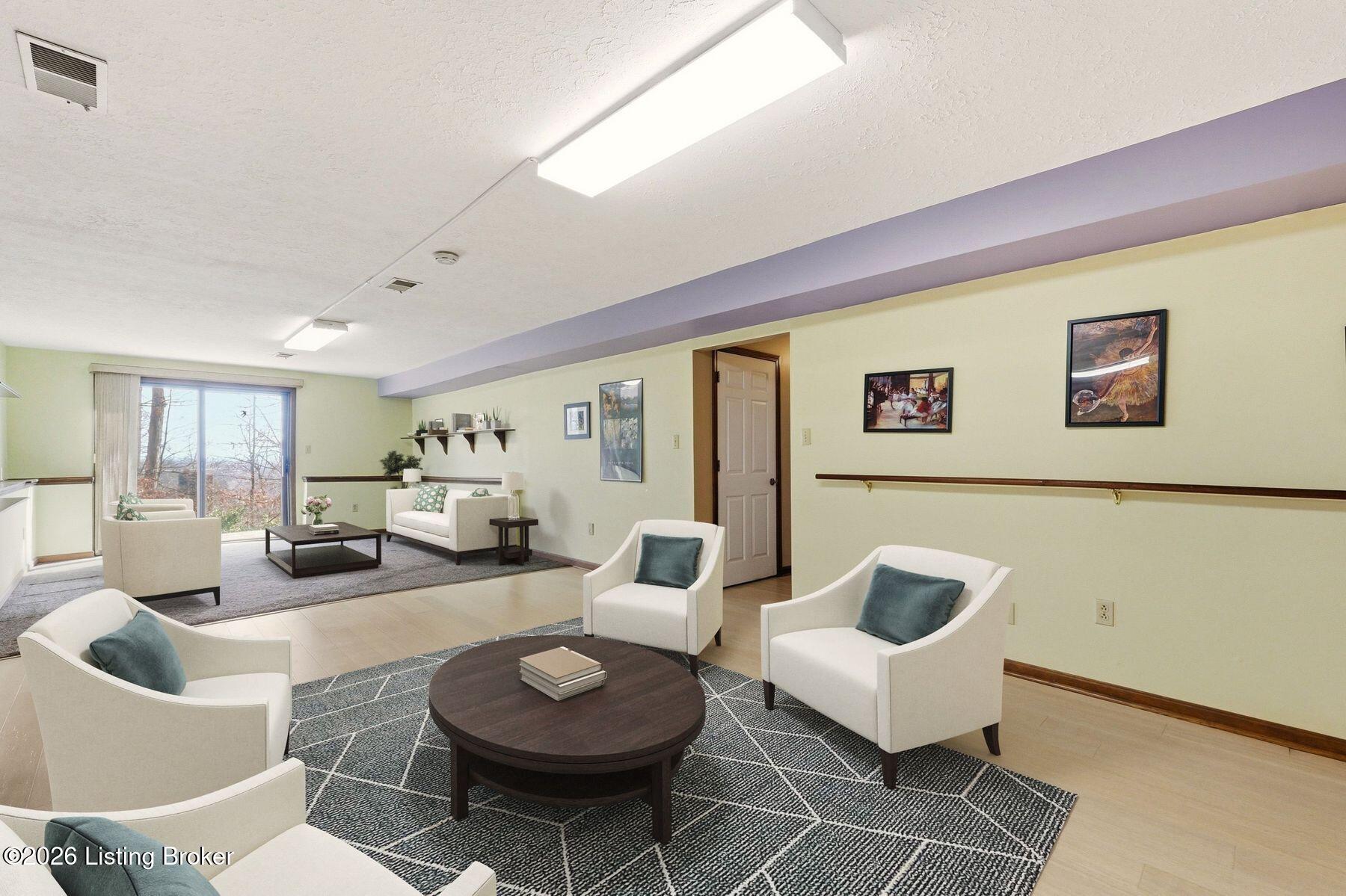 1703 Timber Trace