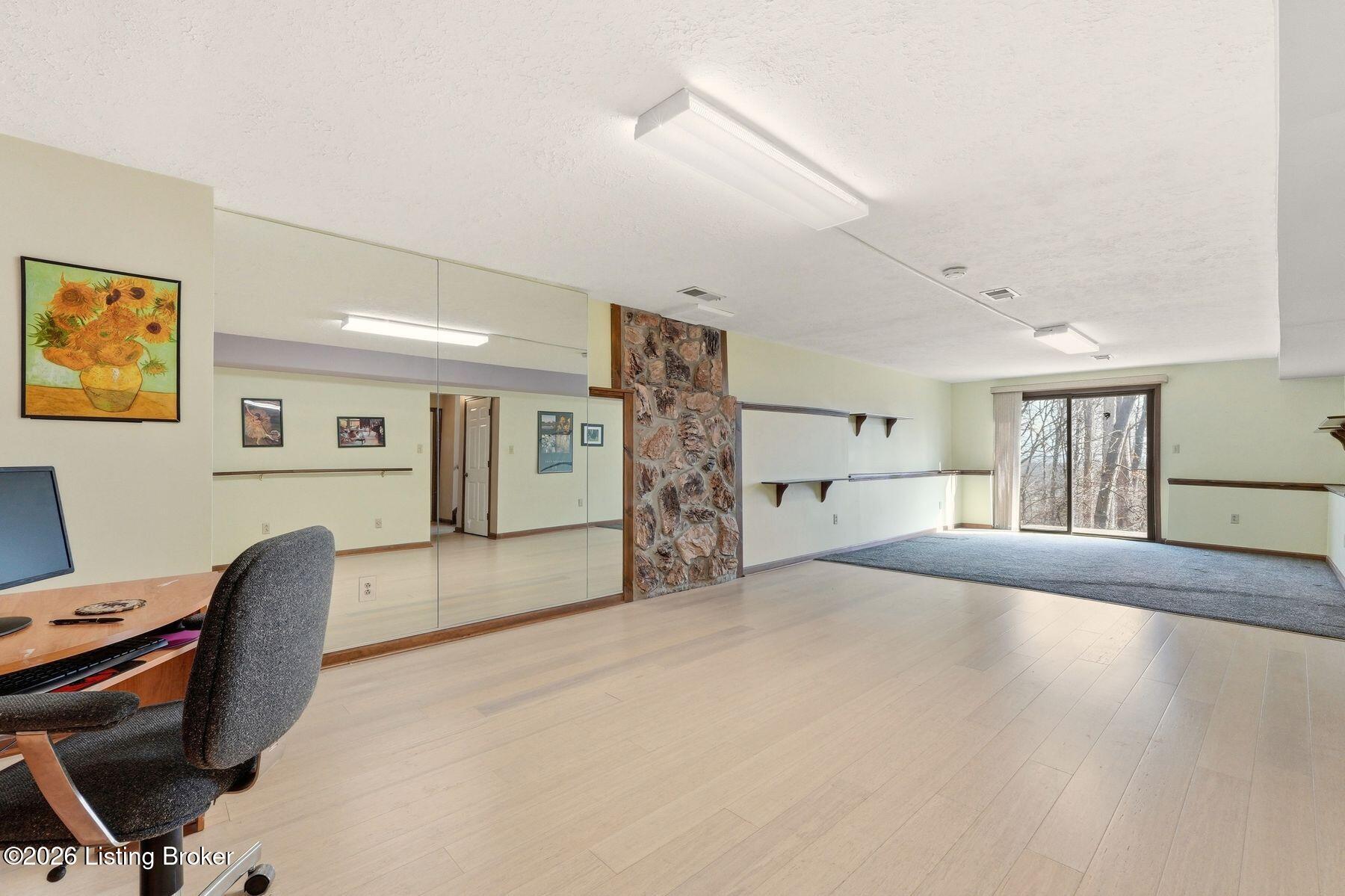 1703 Timber Trace