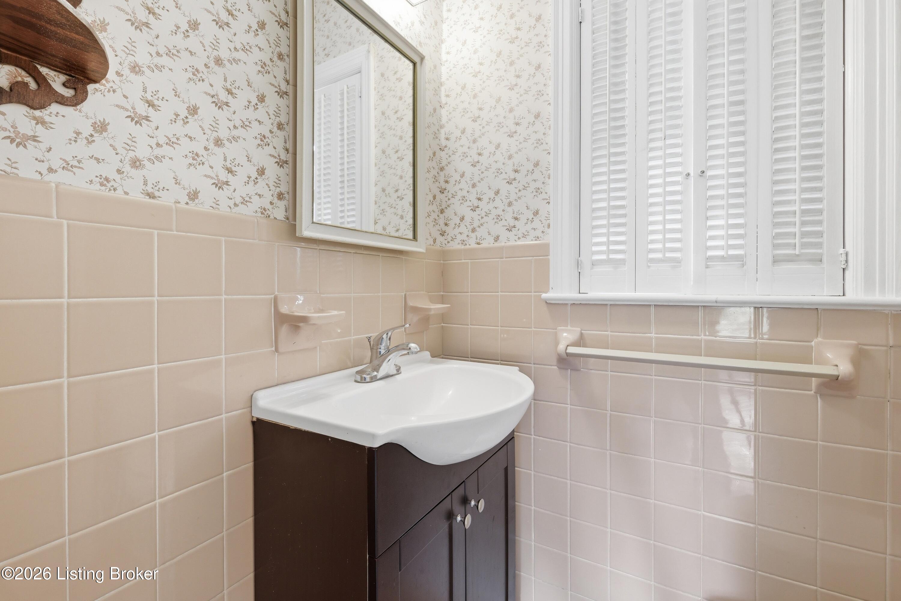 7708 Smyrna Pkwy