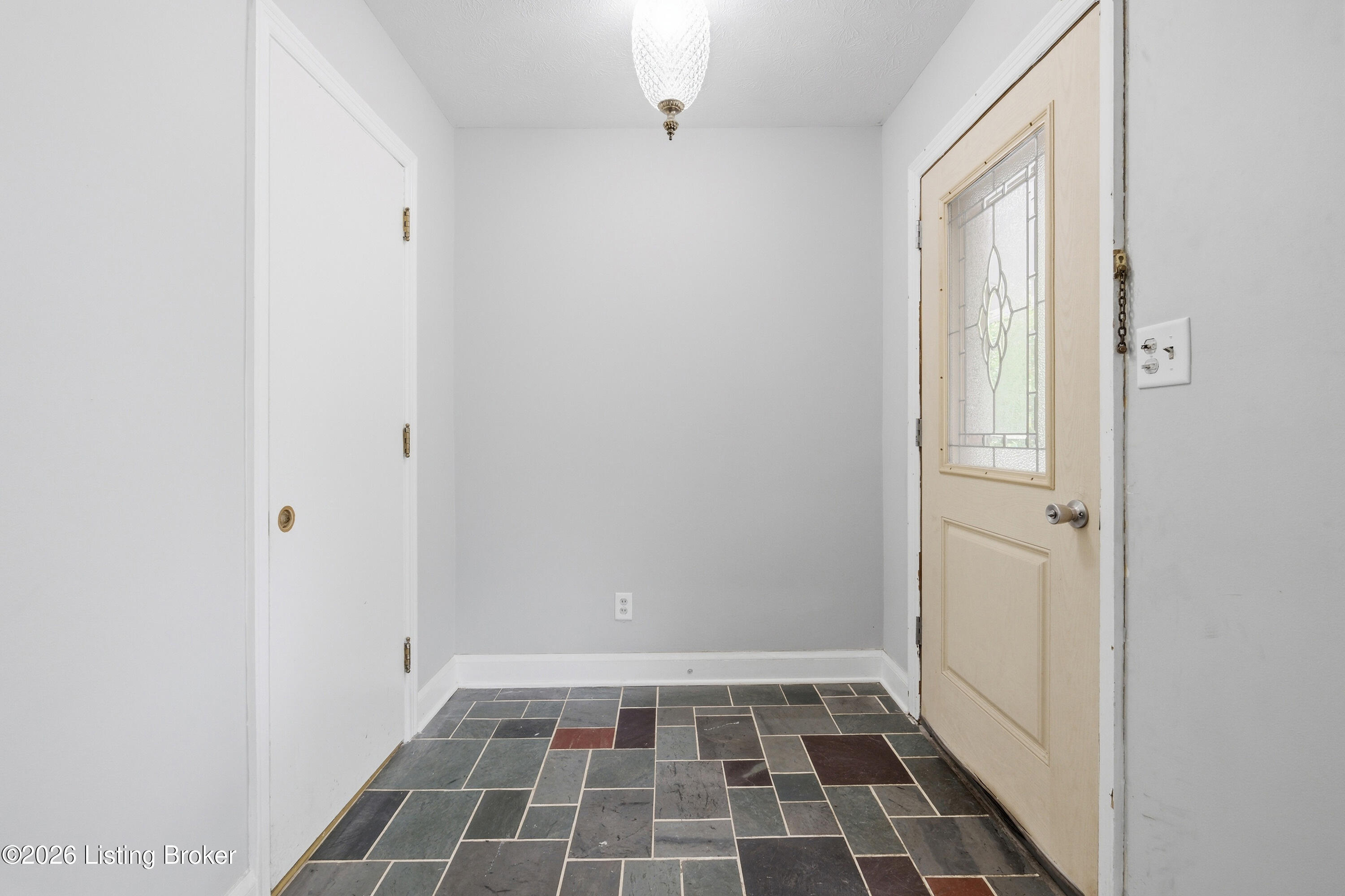 7708 Smyrna Pkwy