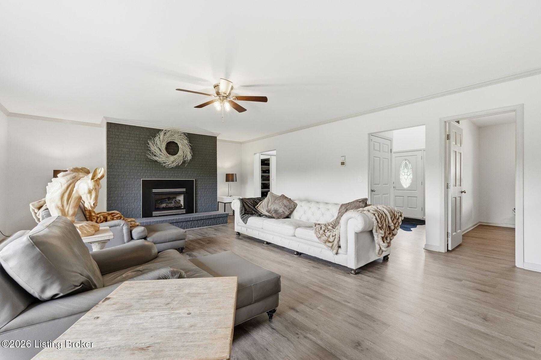 1701 Acorn Ln