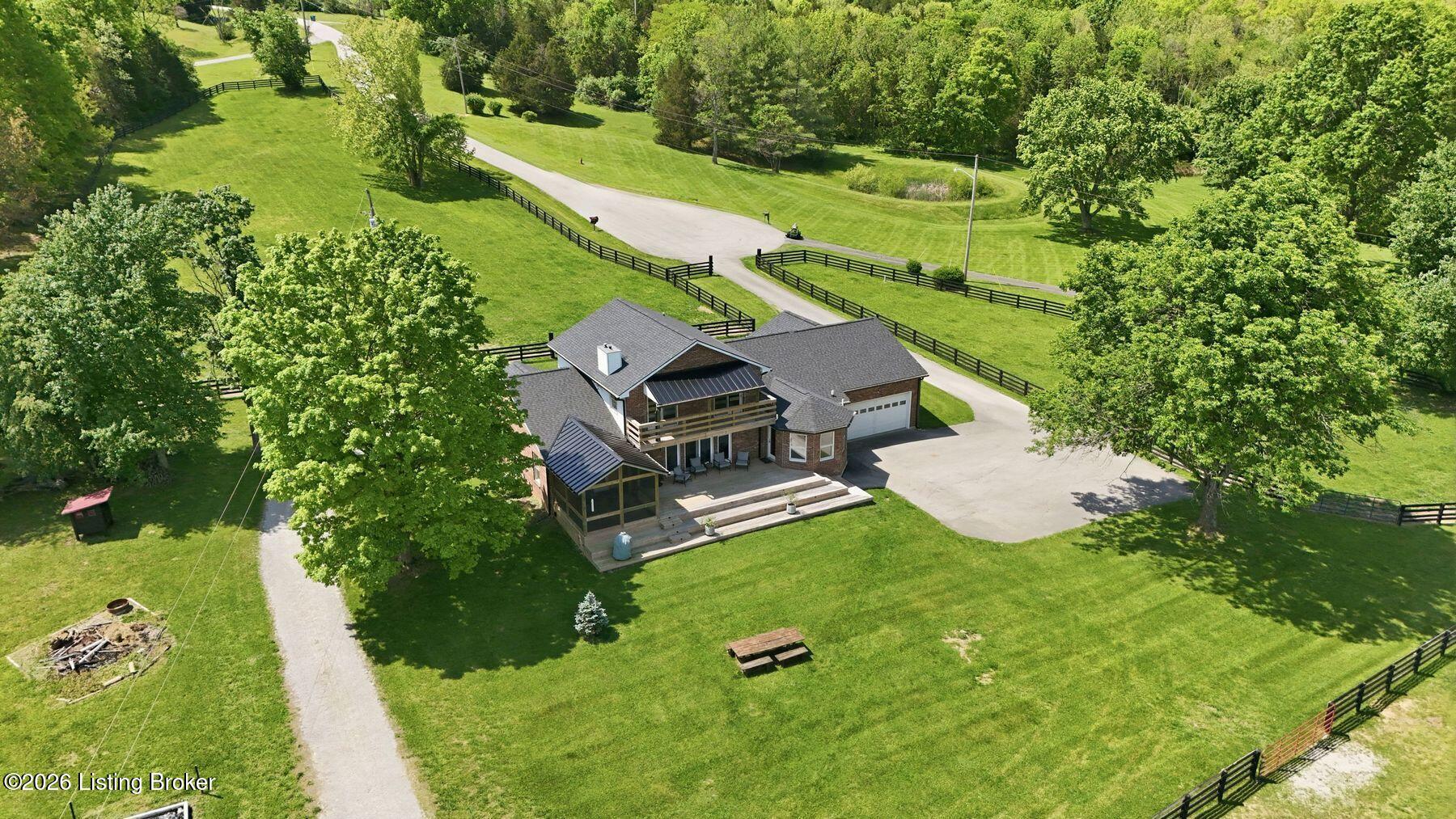 1701 Acorn Ln