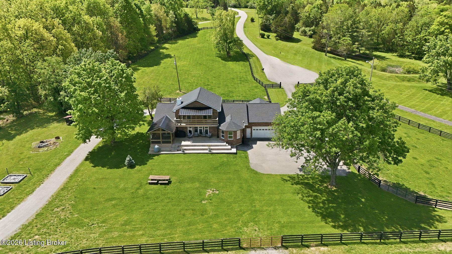 1701 Acorn Ln