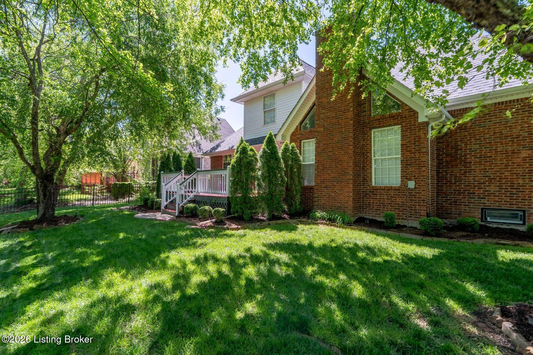 1118 Crosstimbers Dr