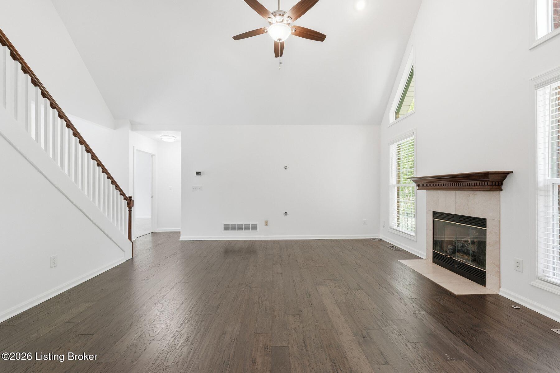 1118 Crosstimbers Dr