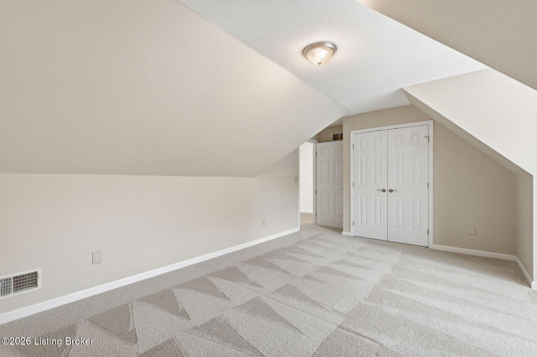 1118 Crosstimbers Dr
