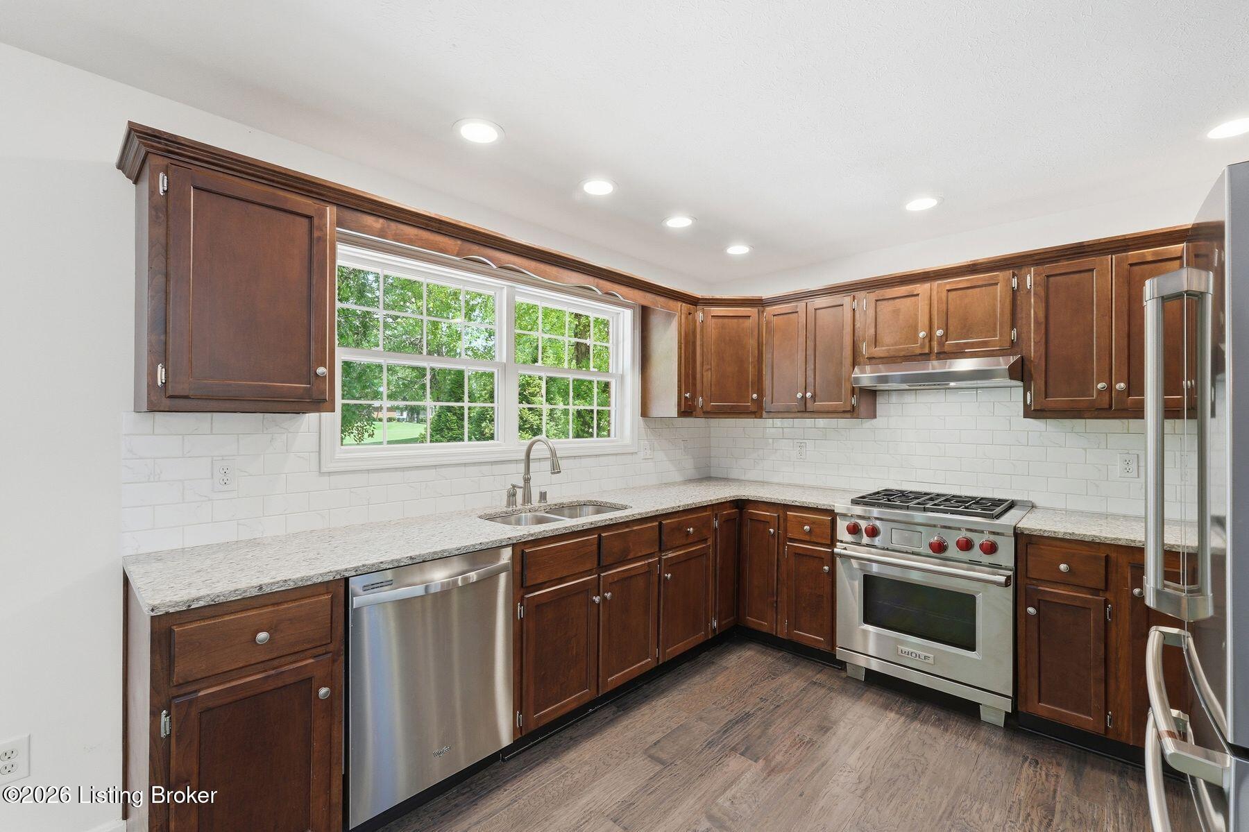 1118 Crosstimbers Dr