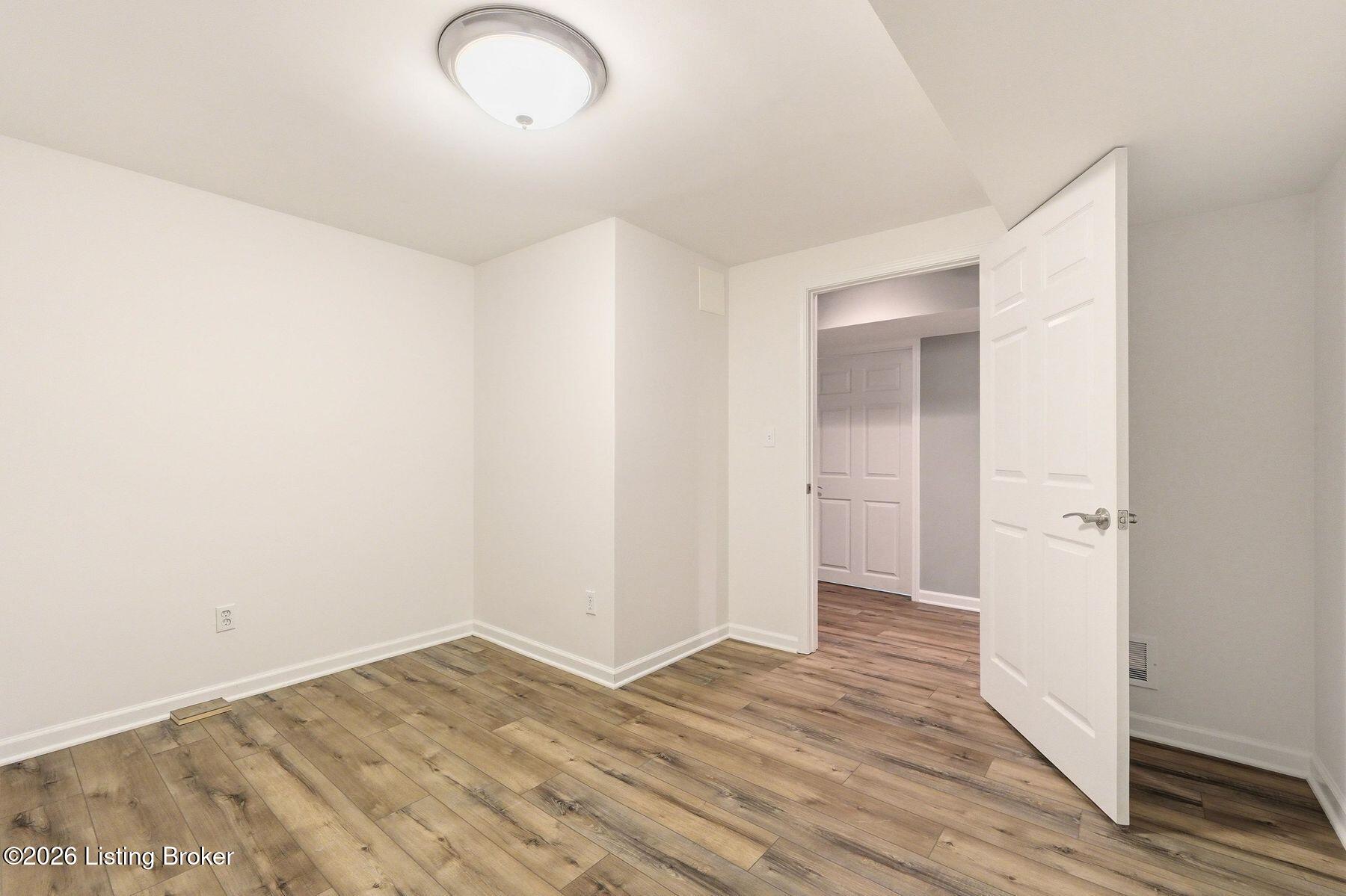 1118 Crosstimbers Dr